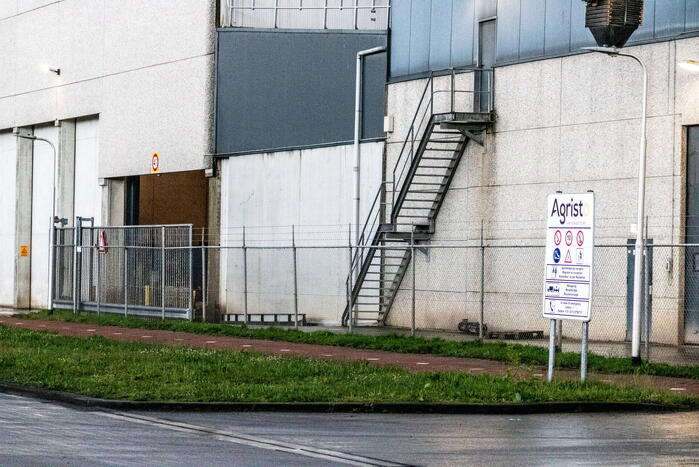 Brand in oven van bedrijf