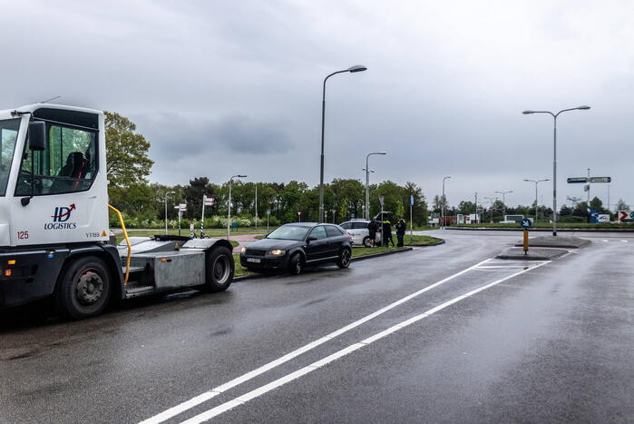 Fietser in botsing met vrachtwagen