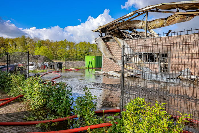 24 bedrijven getroffen door enorme brand