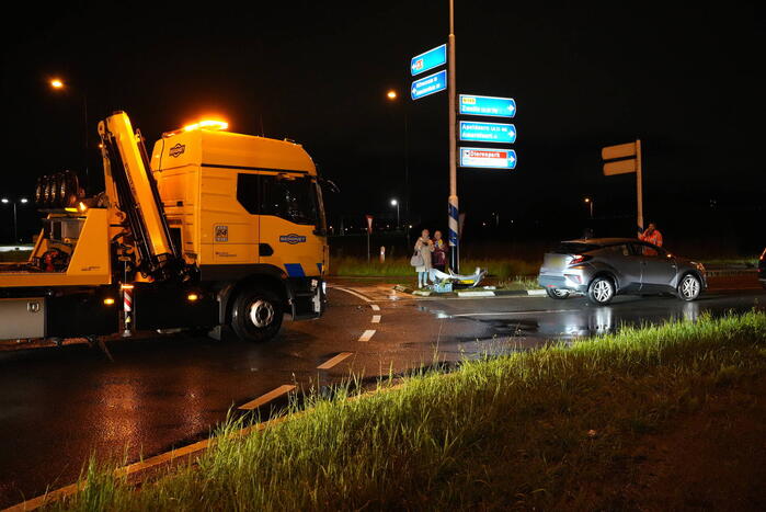 Schade bij botsing tussen twee personenauto's