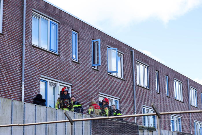 Brandweer ventileert appartement na kleine brand