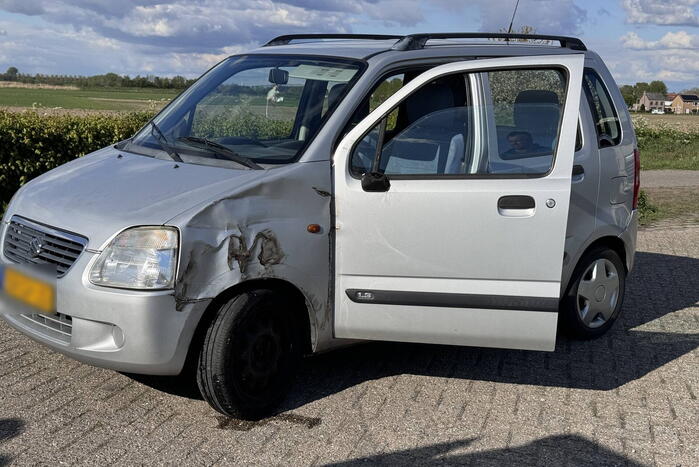Vrachtwagenchauffeur rijdt automobilist aan