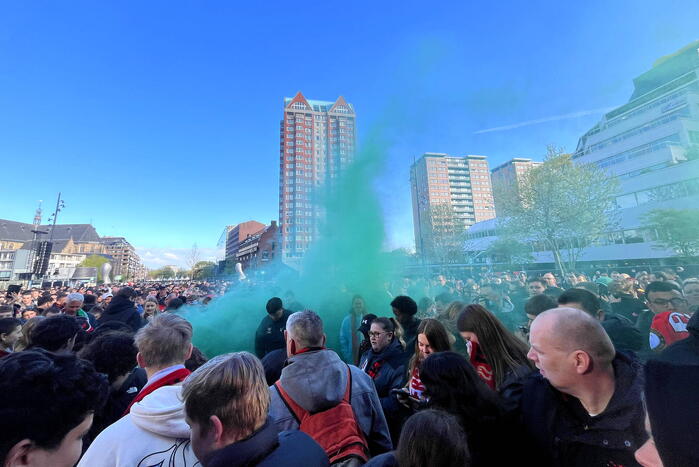 Huldiging plein loopt vol met Feyenoord-fans
