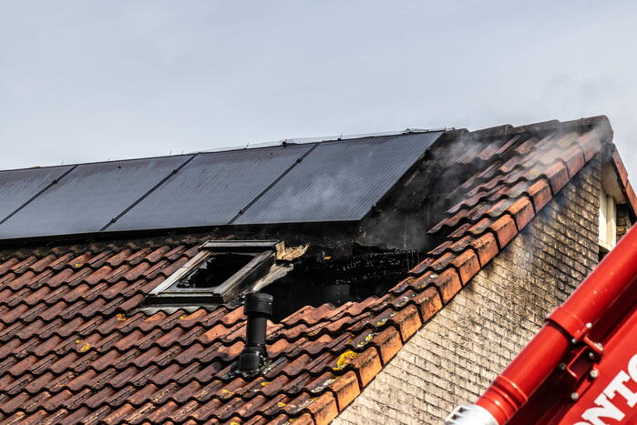 Veel rookontwikkeling bij uitslaande woningbrand