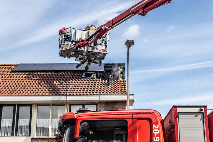 Veel rookontwikkeling bij uitslaande woningbrand