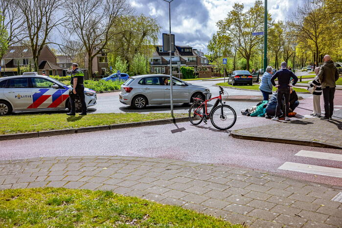 Wéér een fietser aangereden op beruchte rotonde