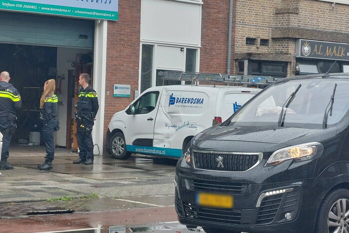 Veel schade bij ongeval tussen twee busjes