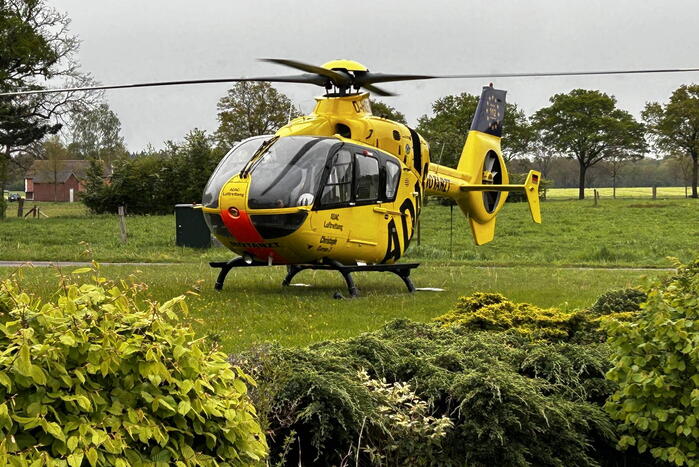 Persoon bekneld na ernstig ongeval