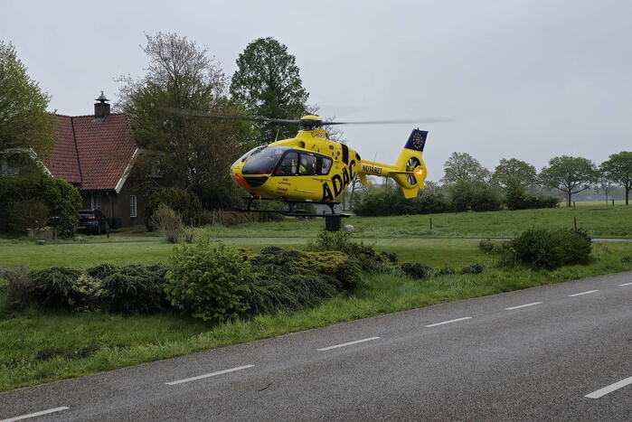 Persoon bekneld na ernstig ongeval