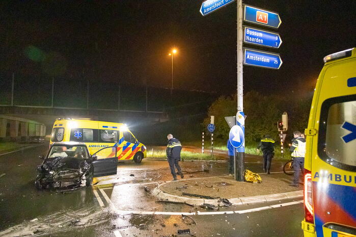 Twee personenwagens betrokken bij verkeersongeval