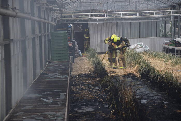 Brand in kas veroorzaakt veel rookontwikkeling