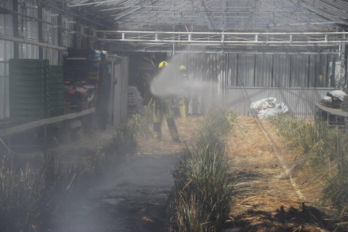Brand in kas veroorzaakt veel rookontwikkeling