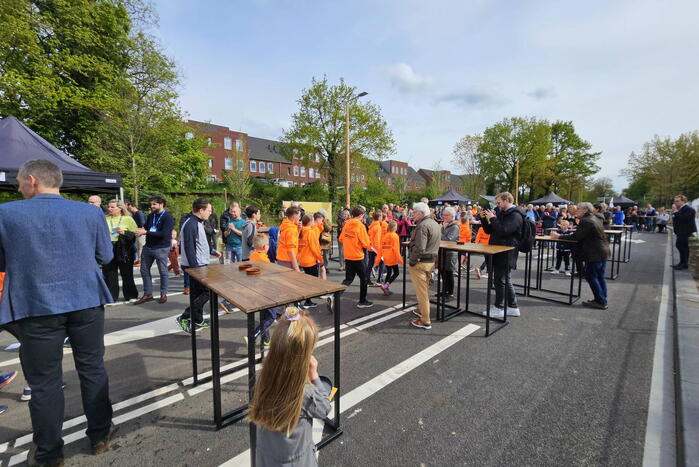 Laatste deel Parklaan bijna open na openingsborrel