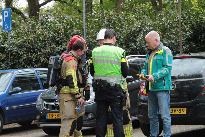 Hond gered door brandweer bij woningbrand