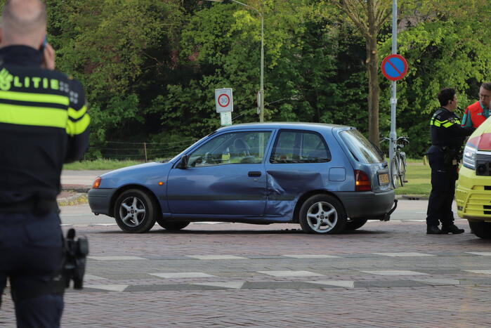 Flinke schade na botsing tussen auto's