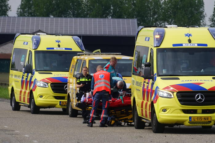 Traumateam ingezet voor motorrijder die uit bocht vliegt