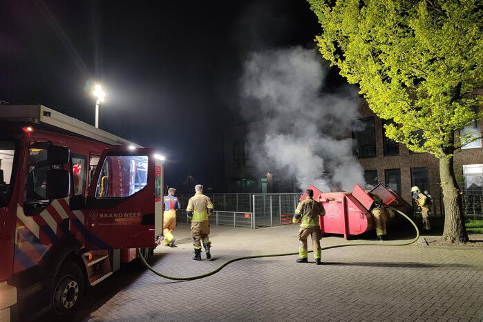 Wederom container in brand