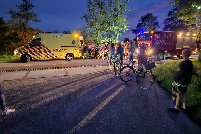 Persoon belandt met scootmobiel in sloot