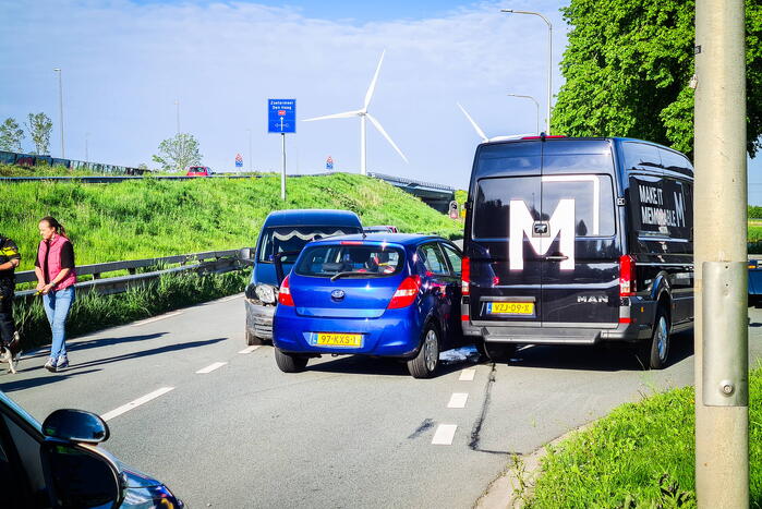 Flinke schade bij ongeval op kruising