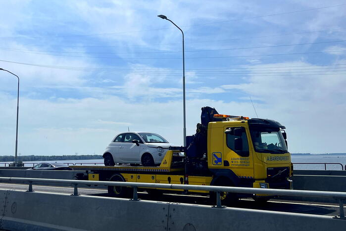 Kettingbotsing op Haringvlietbrug