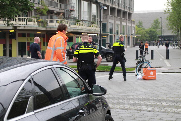 Fietsbezorger aangereden door automobilist