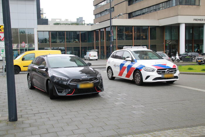 Fietsbezorger aangereden door automobilist