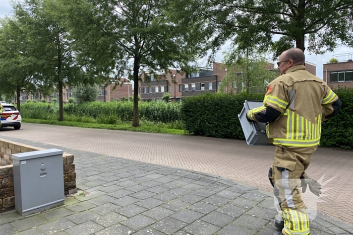 Kind sluit zichzelf op in kast