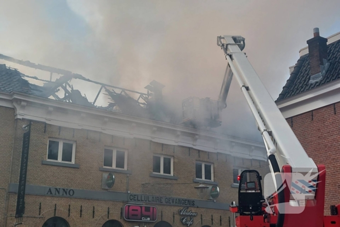 Grote brand in uitgaansgelegenheid