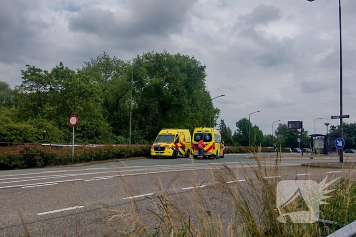 Traumahelikopter landt langs snelweg voor rendez-vous