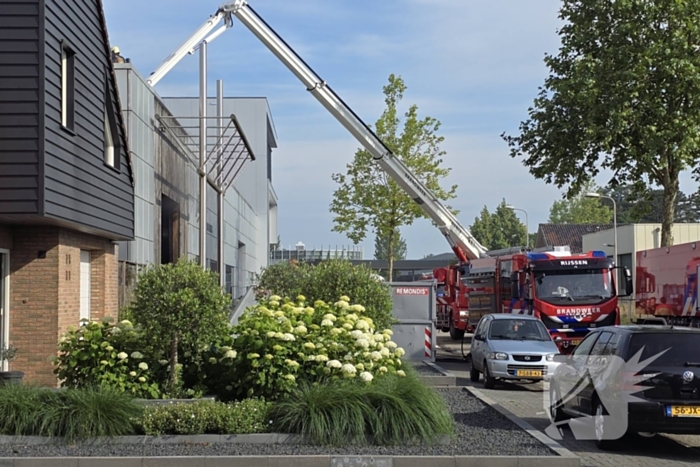 Bedrijf ontruimd door brand in bedrijfshal
