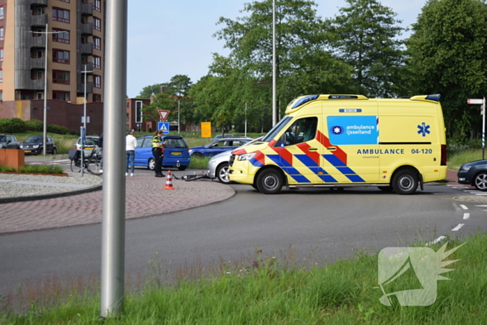 Fietser gewond bij aanrijding met auto
