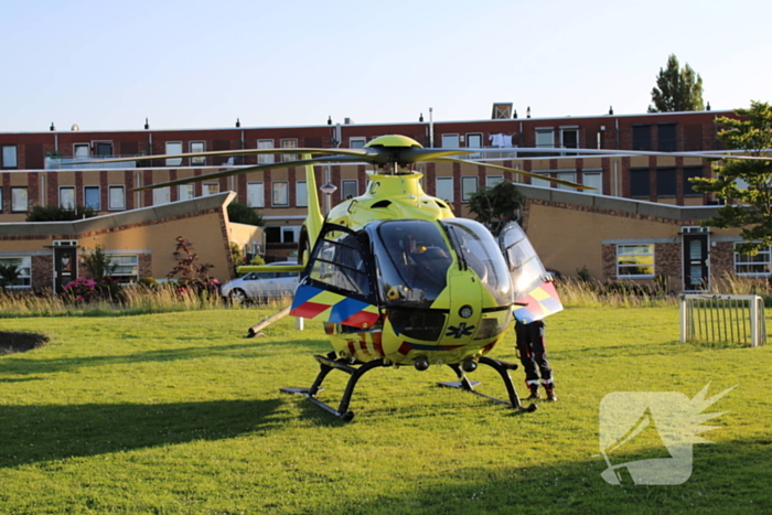 Persoon te water, hulpdiensten groot ingezet