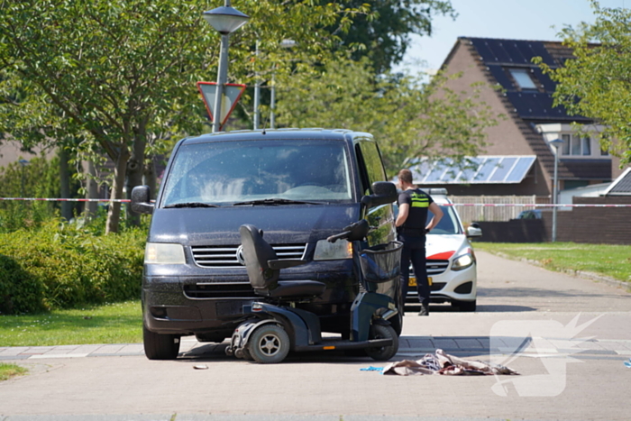 Scootmobieler gewond bij aanrijding met auto