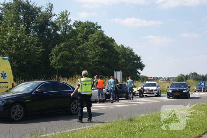 Gewonde en veel schade bij kop-staartbotsing