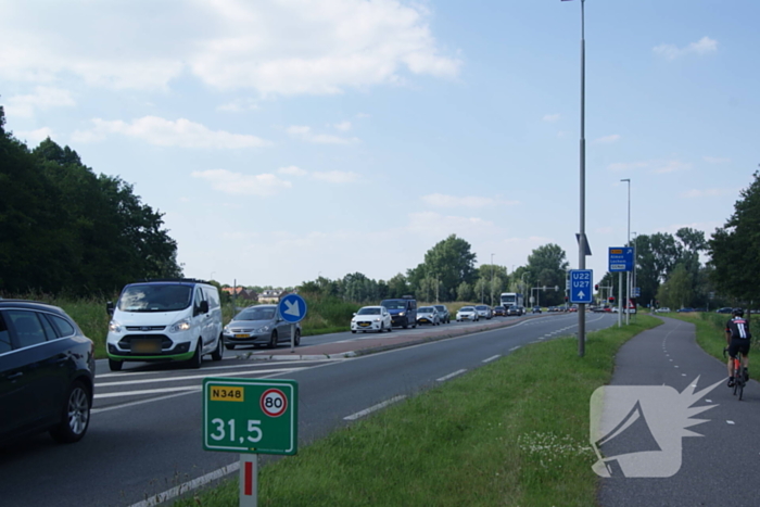 Gewonde en veel schade bij kop-staartbotsing