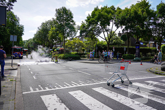 Motor afgebrand na botsing met fietser