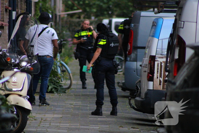 Politie zoekt dader na schietpartij