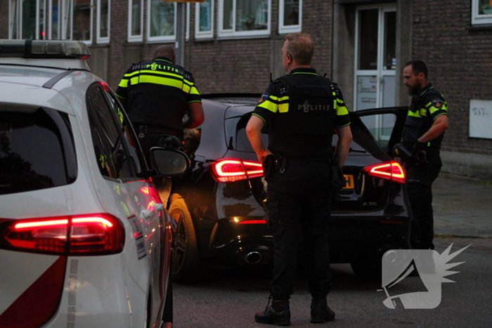 Politie zoekt dader na schietpartij