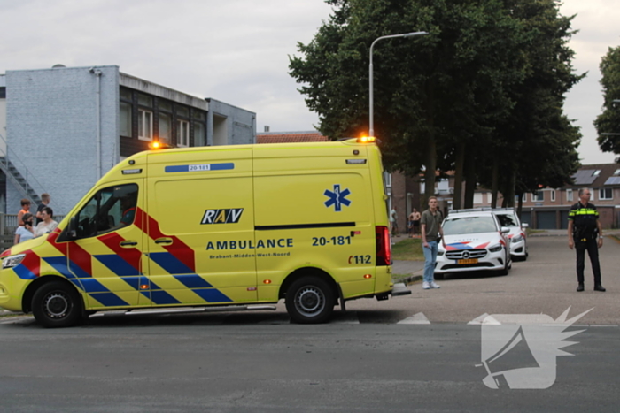 Lantaarnpaal plat gereden na botsing