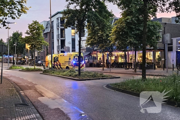 Persoon gewond na val van hoogte