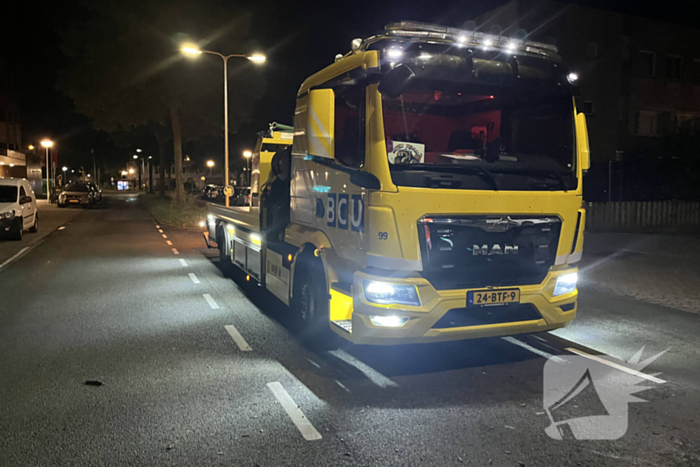 Auto zwaar beschadigd na crash