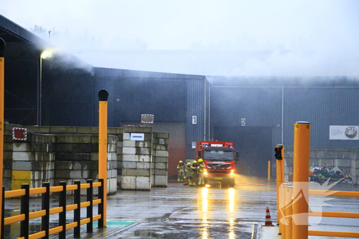 Veel rook- en stankoverlast door brand bij afvalverwerker