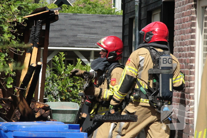 Brand in houthok snel onder controle