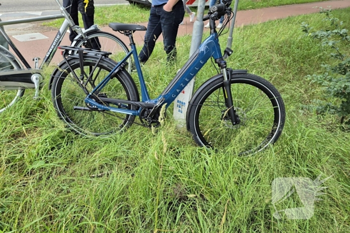 Fietser gewond bij botsing met auto