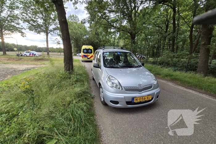 Fietser gewond bij botsing met auto