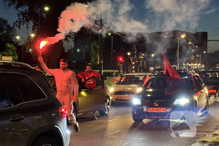 Kruising bezet door Turken na EK-winst