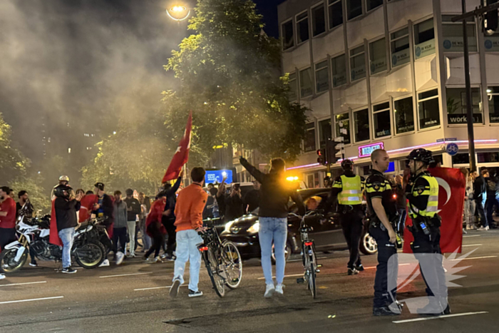 Kruising bezet door Turken na EK-winst