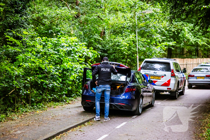 Politie lost schoten bij zoektocht naar voortvluchtige verdachte