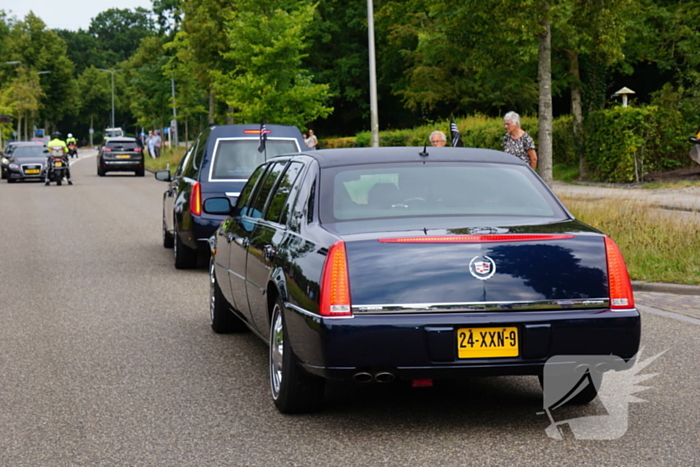 Ereronde overleden journalist Jacques d'Ancona