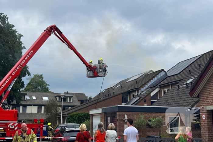 Veel rook bij brand in woning